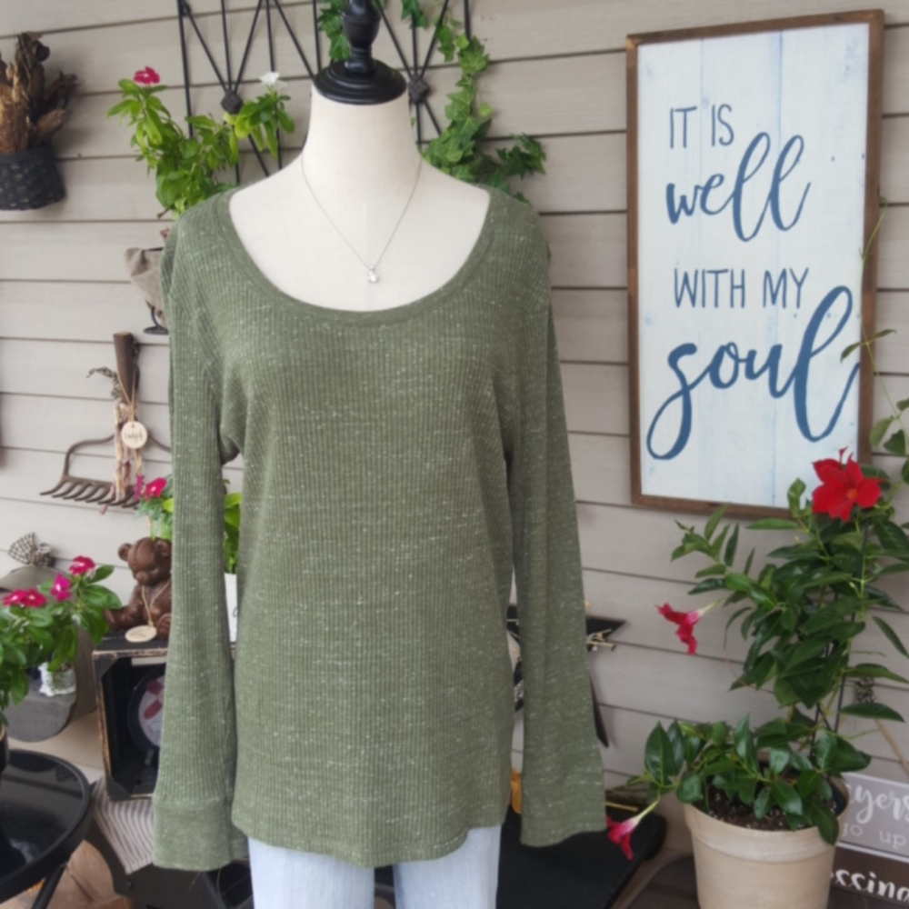FADED GLORY ♡ NWOT Military Green w/White Specks Long Sleeve Ribbed Top XL 16-18